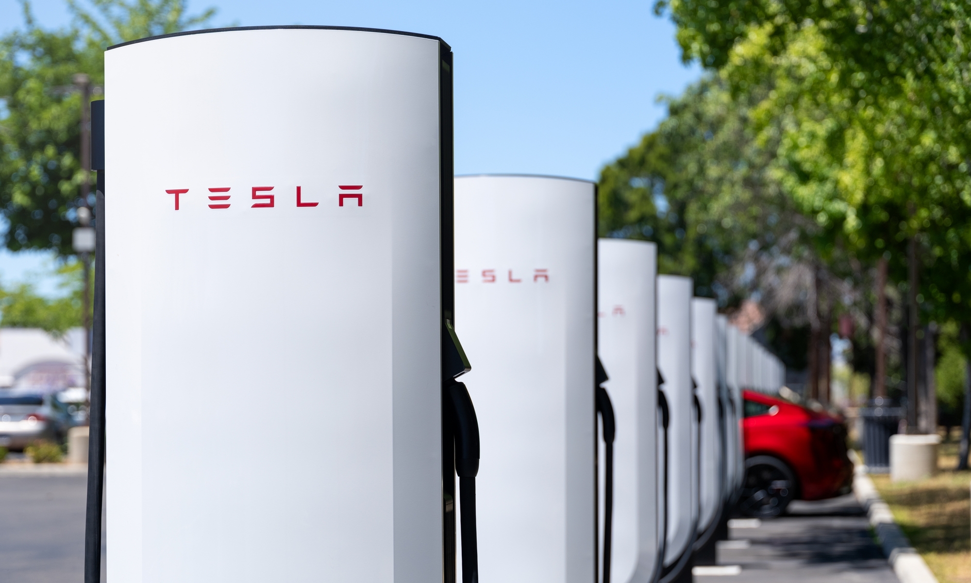 Los cargadores de Tesla son fiables y muy potentes.