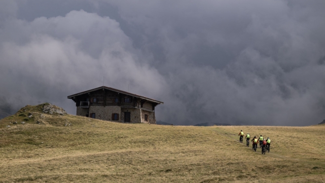 1762326761 1470 690af8e903a3c703619631 m s r25 167 1762326761 1470 690af8e903a3c703619631 m s r25 167