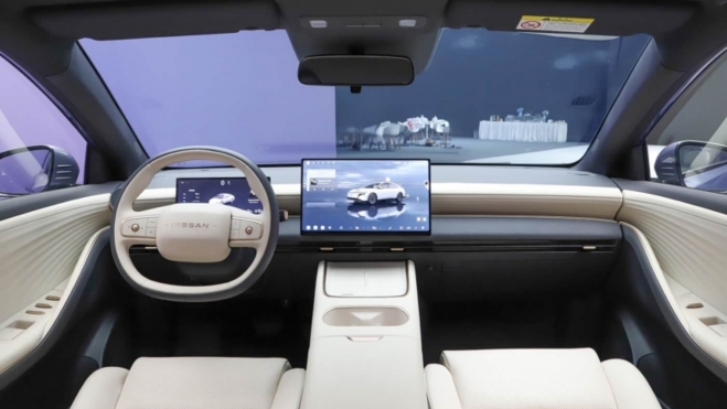 Nissan N6 PHEV Interior