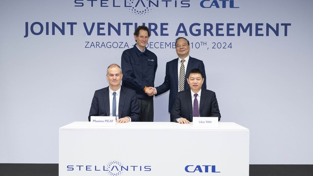 fabrica baterias coches electricos stellantis catl Mercedes Stallantis ultimo golpe industria clave Europa España fabrica baterias coches electricos stellantis catl Mercedes Stallantis ultimo golpe industria clave Europa España