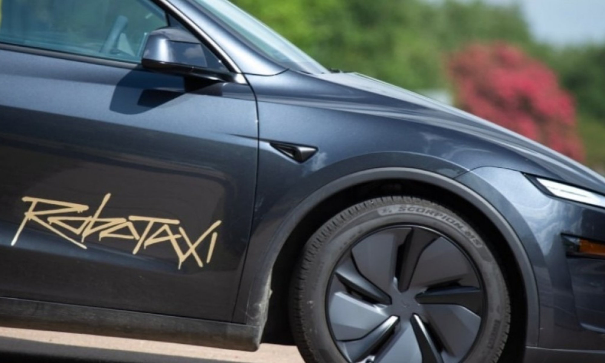 Las autoridades reportan varios incidentes con vehículos autónomos de Tesla en Austin.