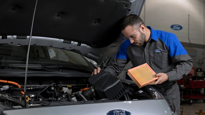 jim farley ceo ford no encuentra mecanicos sueldos altos 1