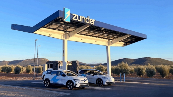 Zunder acaba de instalar el punto de carga más potente de toda nuestra geografía. Zunder acaba de instalar el punto de carga más potente de toda nuestra geografía.