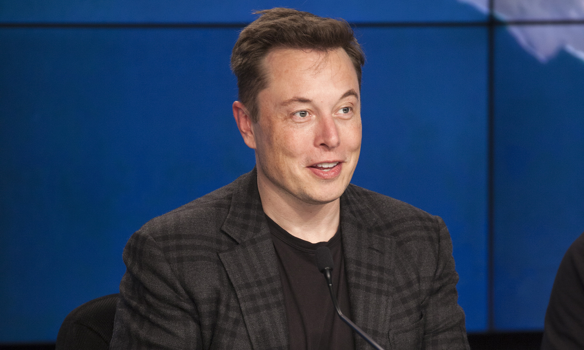 elon musk trabajar opcional ia robotica 2