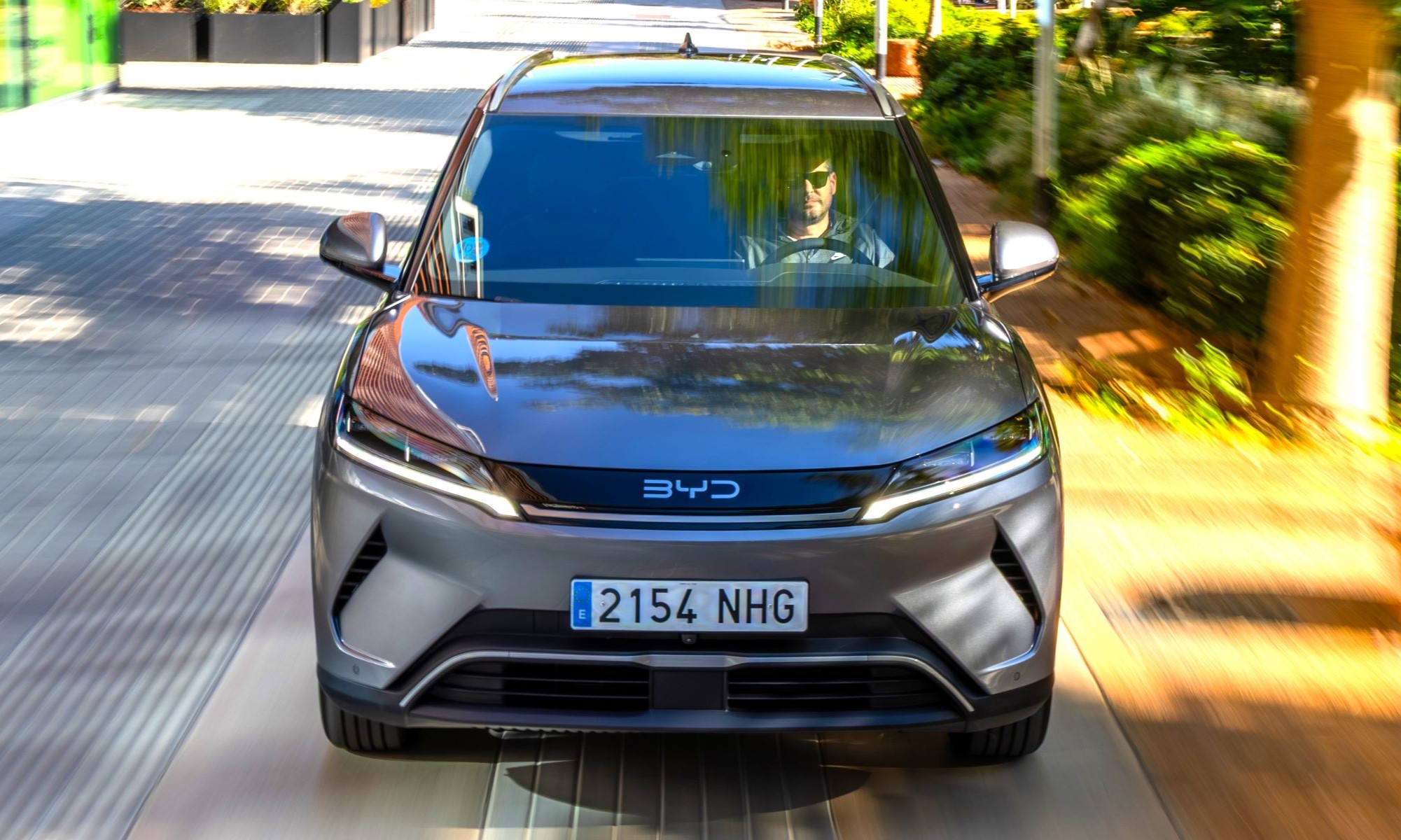 El BYD Atto 2 ofrecía solo 317 km de autonomía. Y la solución al problema llega de la mano de la versión Comfort, con 430 km de autonomía.