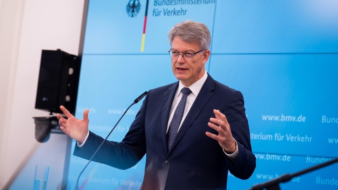 410060530 1758715070 v16 9 1200