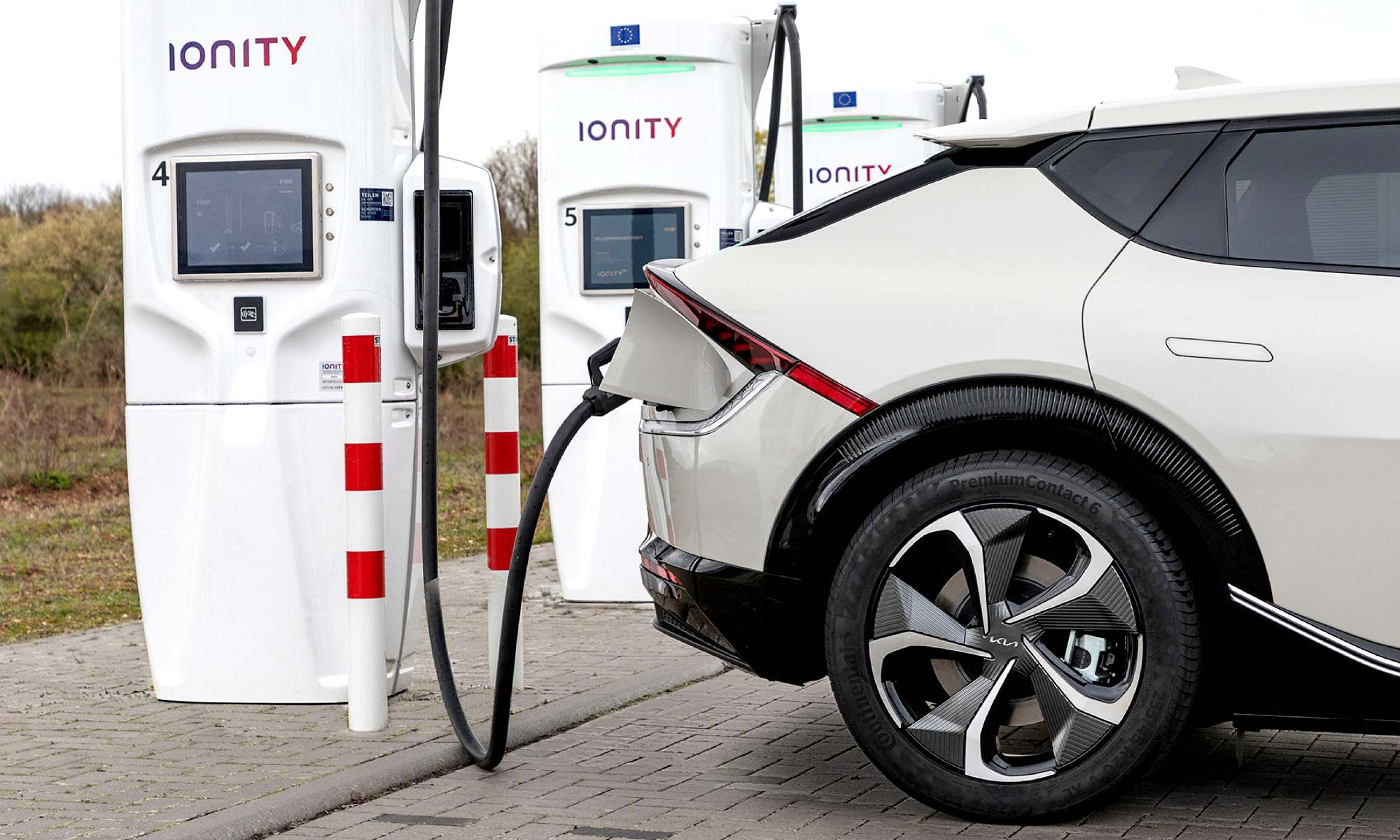 ventas coches eléctricos e híbridos