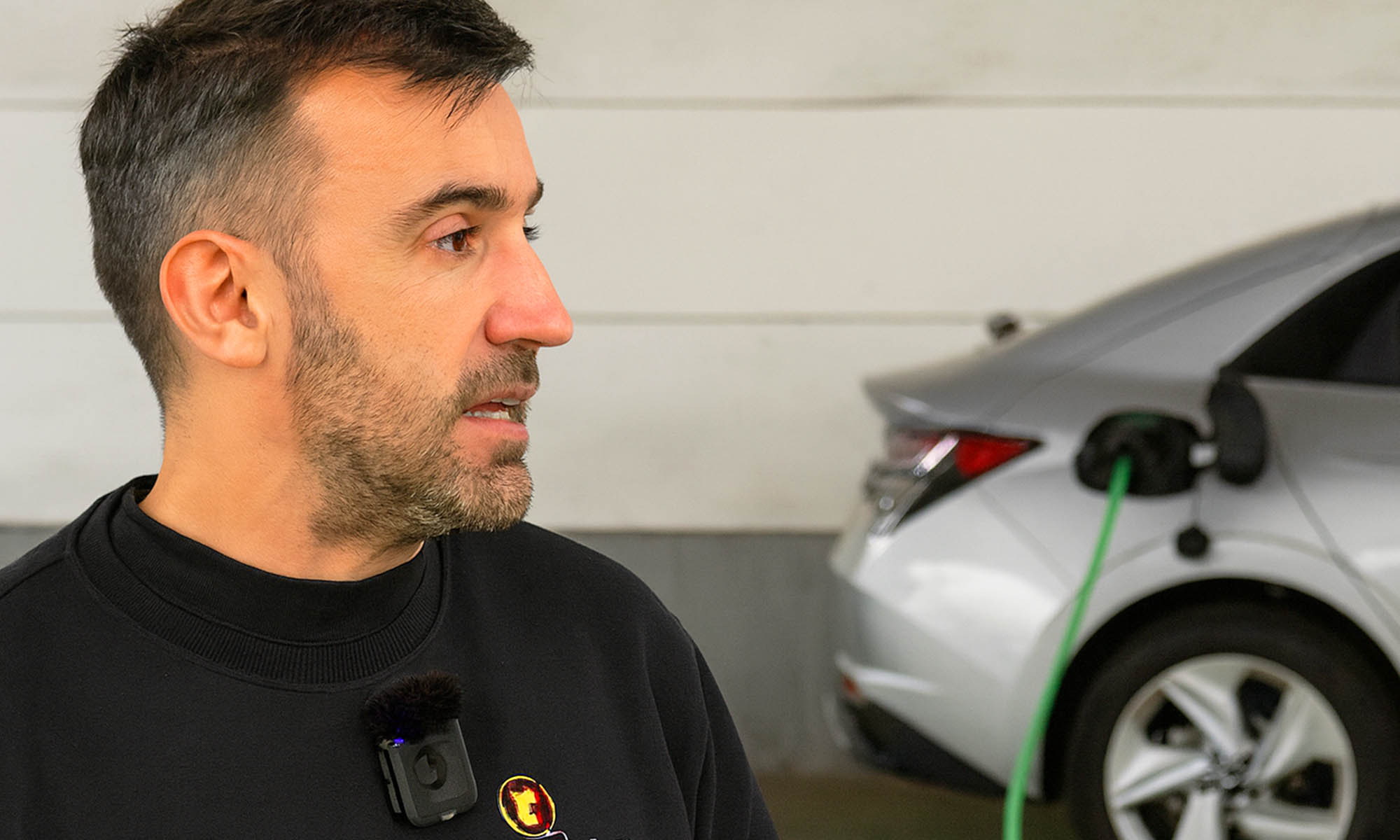 kike ferrer mecanico experto coches electircos engañabobos 1