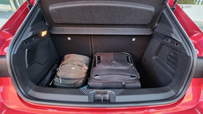 Renault Clio 2026 consumo 3,9 litros gasolina comportamiento dinamico peros (5) Renault Clio 2026 consumo 3,9 litros gasolina comportamiento dinamico peros (5)