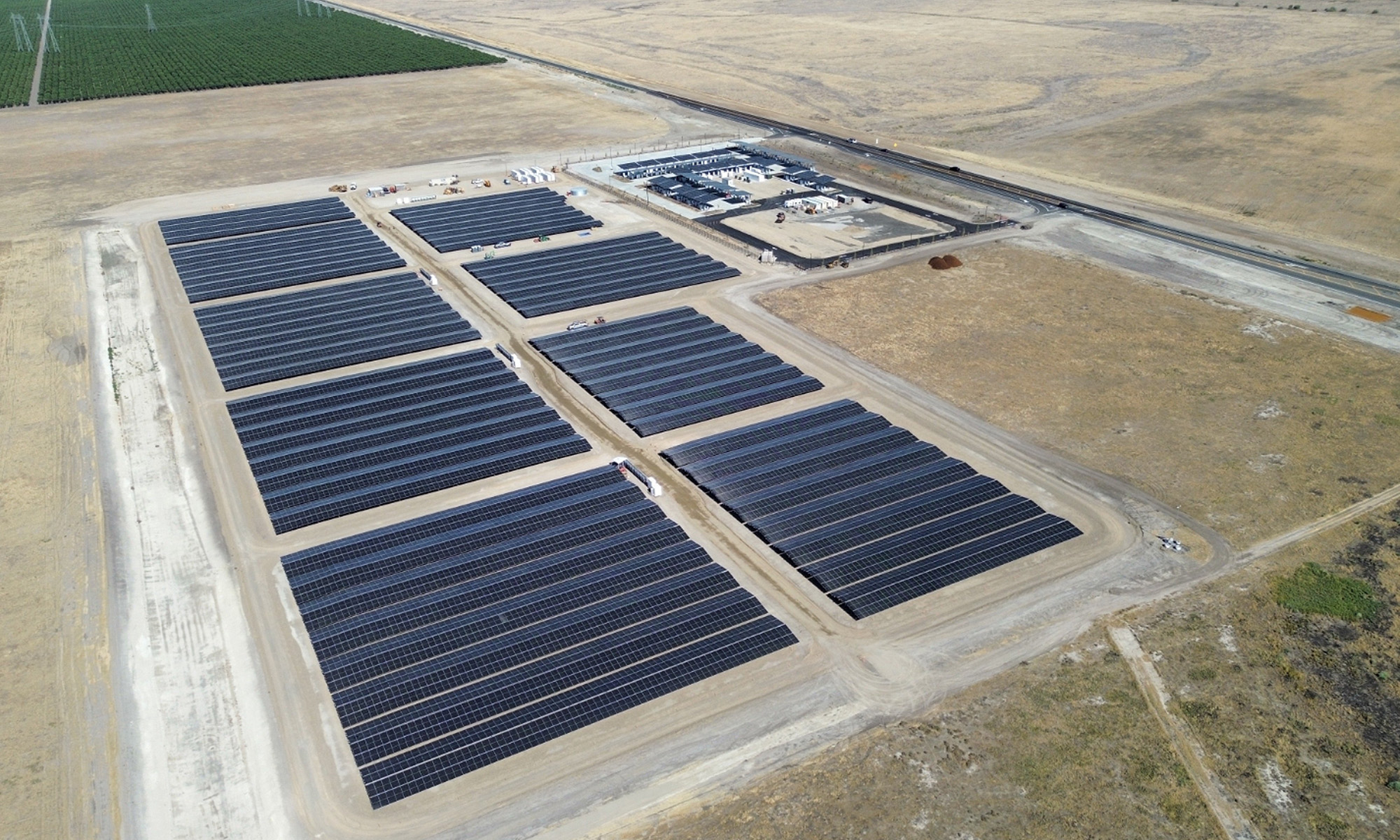 tesla espacio supercargadores mas grande mundo recarga coches electricos