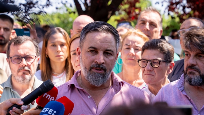 vox santiago abascal contra baliza v16 dgt 1 vox santiago abascal contra baliza v16 dgt 1