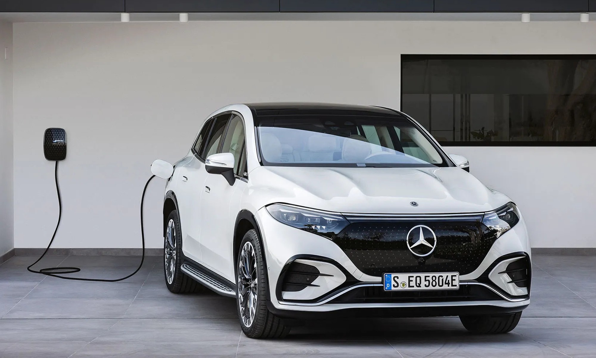 mercedes eq black friday 2000x1200