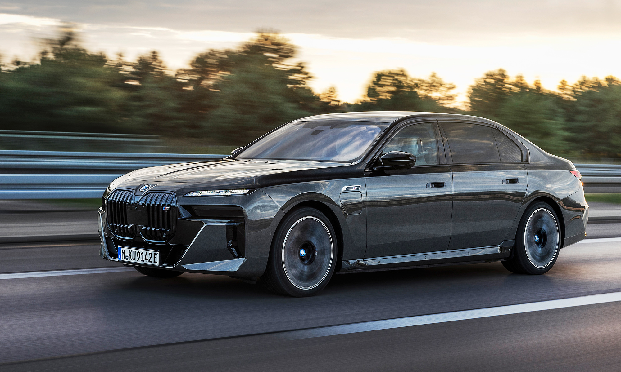 El BMW Serie 7 PHEV es uno de los coches más lujosos y elitistas del mercado.