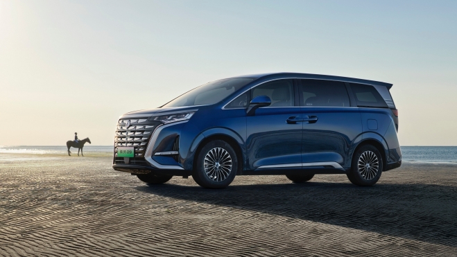 Denza D9 Delantera Denza D9 Delantera