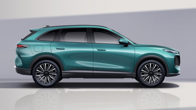 Lepas L8 1.300 km autonomía consumo 1,49 litros gasolina hermano pijo OMODA y JAECOOfecha venta España (3)