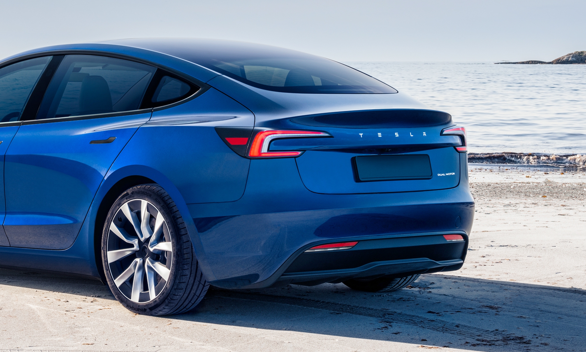 El Tesla Model 3, a un mes de terminar el 2025, queda casi asegurado de lograr ser el coche eléctrico más vendido del año.