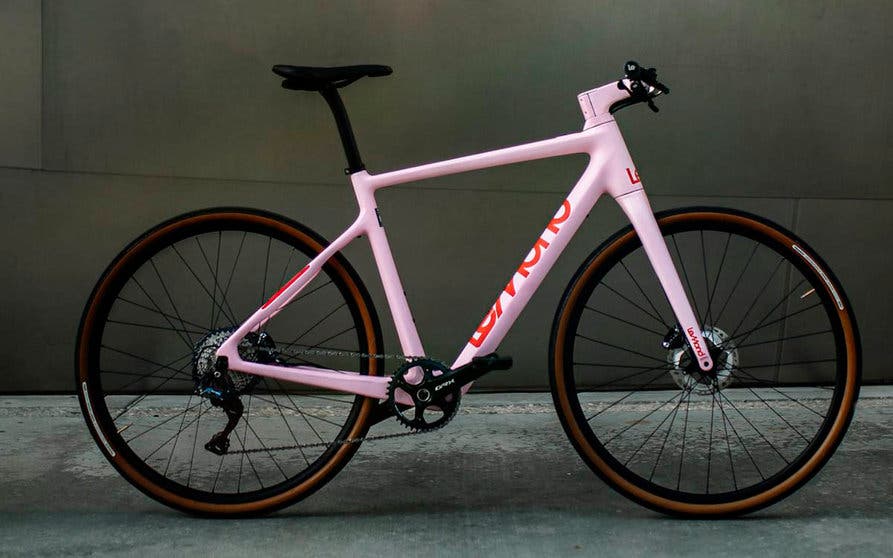  La LeMond Prolog será la primera bicicleta eléctrica ofrecida por la marca del tricampeón del Tour de Francia que llegará a manos de los clientes. 