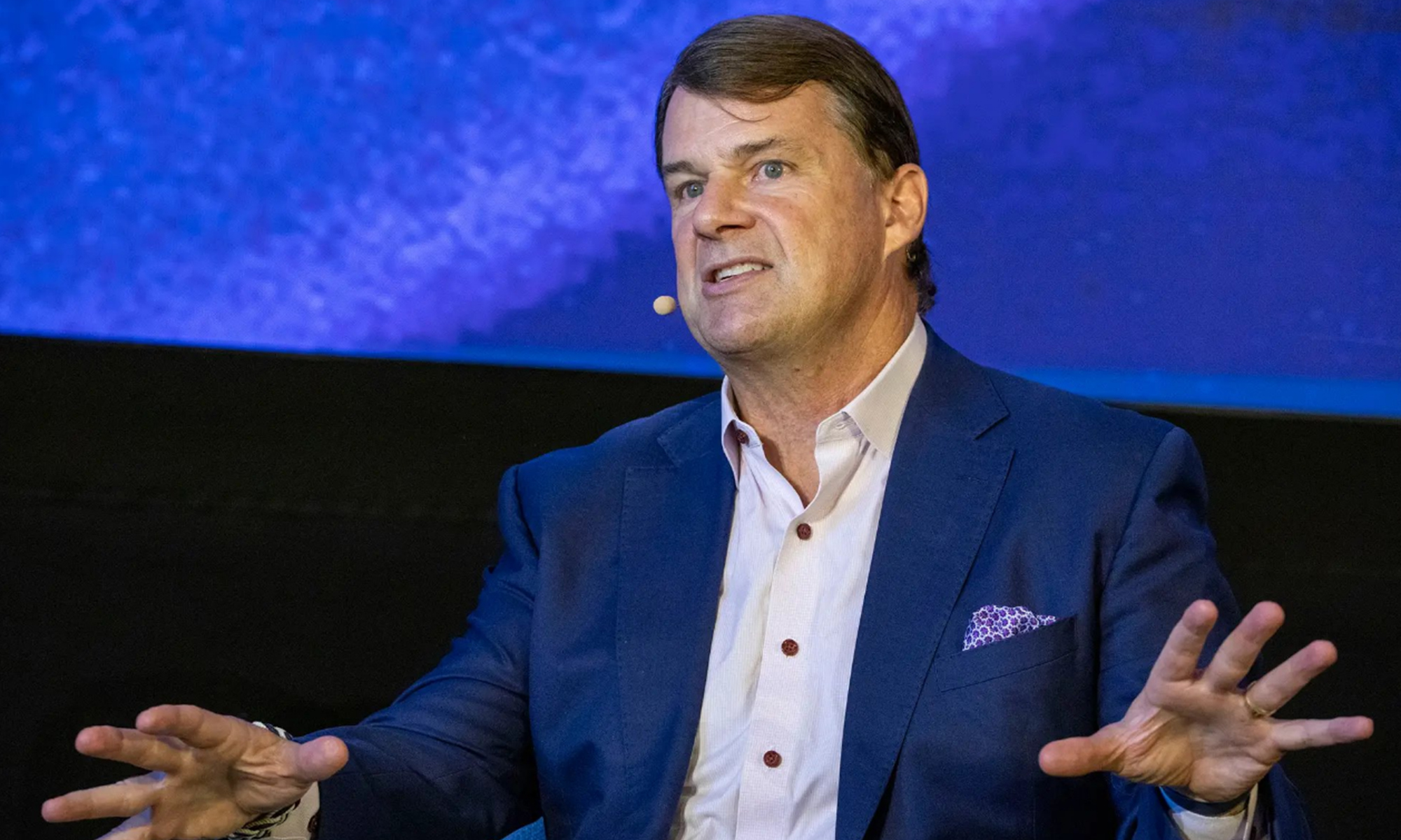 jim farley preocupado industria automovil europa 1