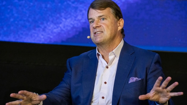 jim farley preocupado industria automovil europa 1