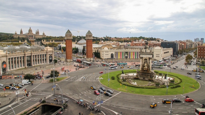 profesor autoescuela uso correcto rotonda