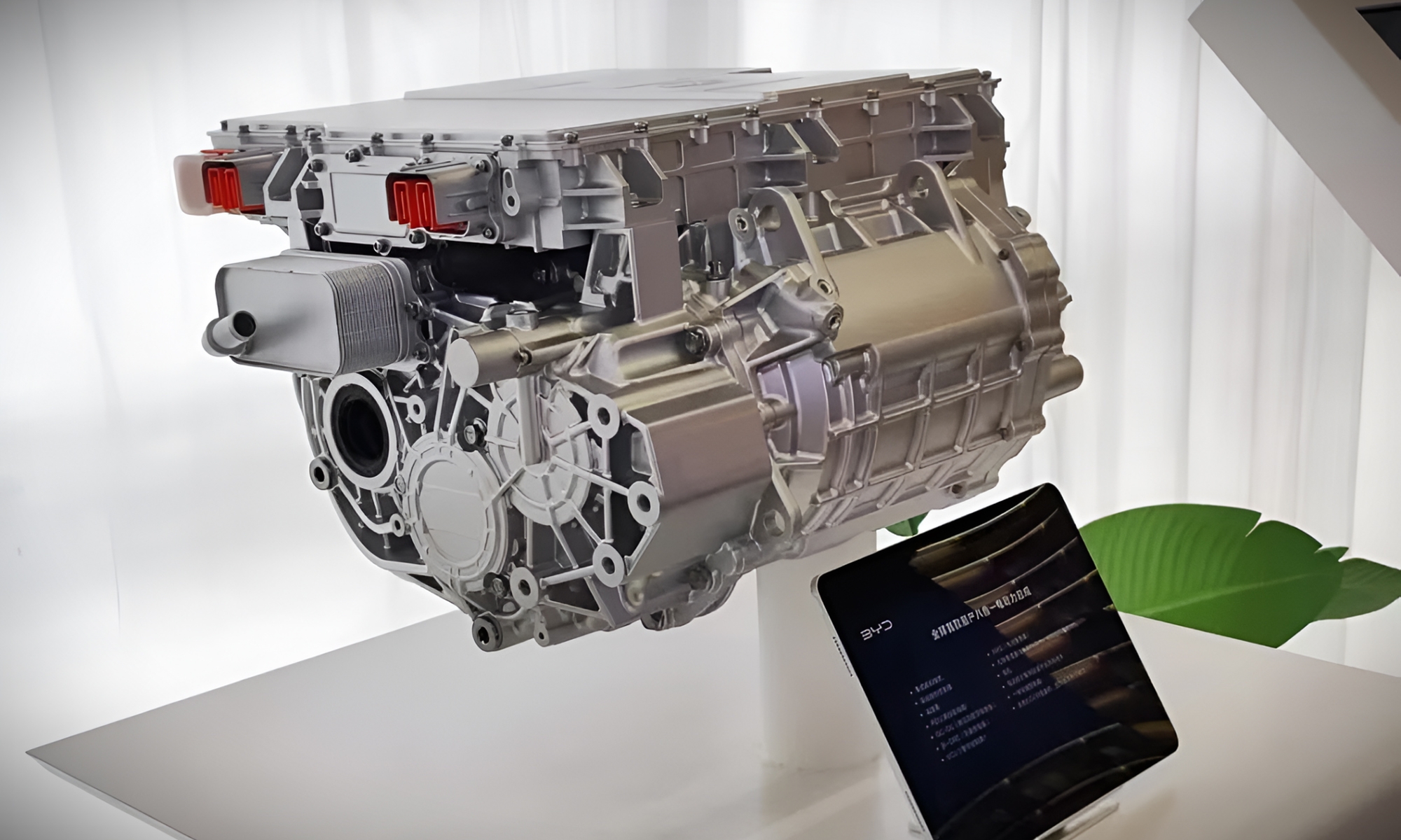 El motor TZ200XYAT democratiza la potencia en los coches eléctricos.