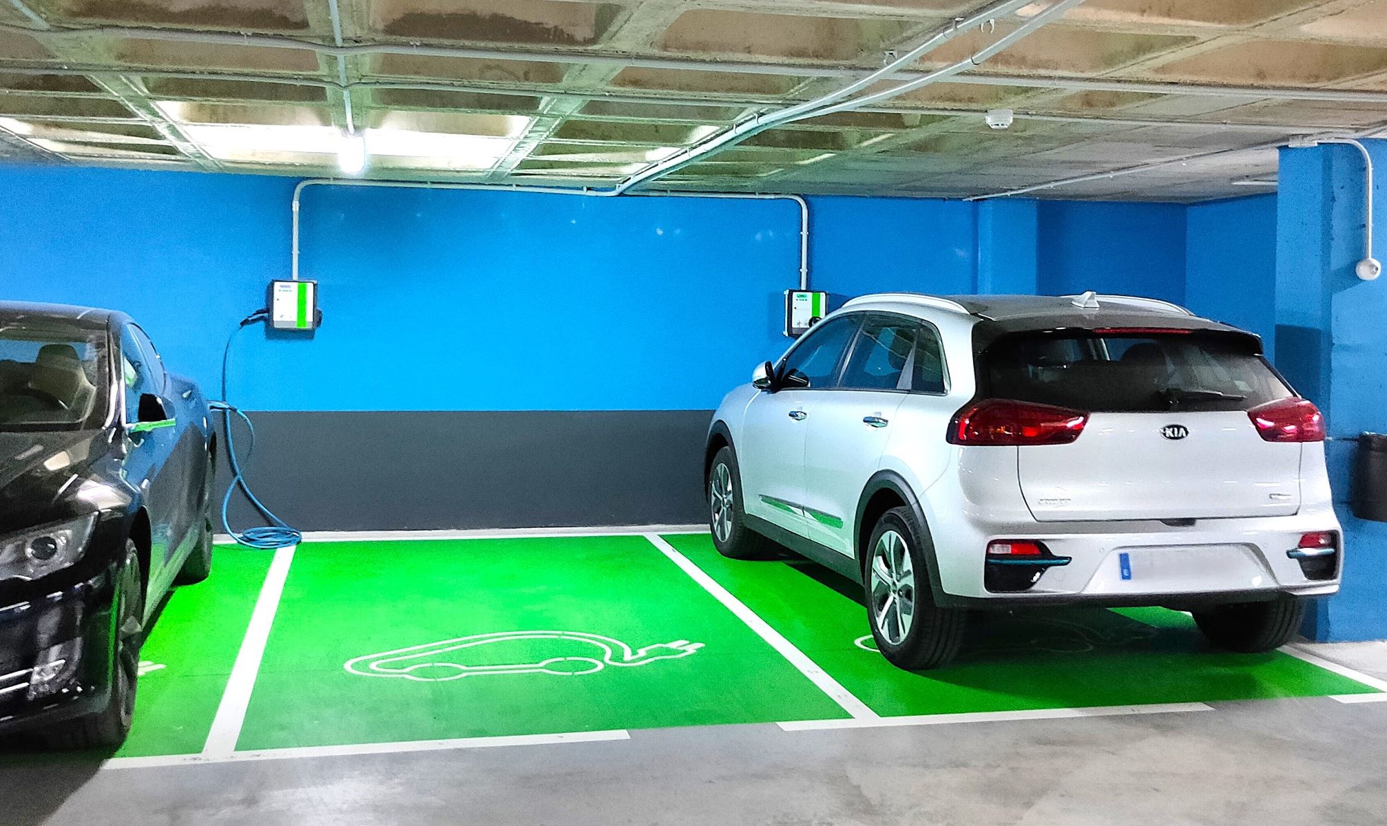 El Tribunal Supremo ha argumentado el motivo por el que, para instalar un punto de recarga, no se necesita autorización alguna.