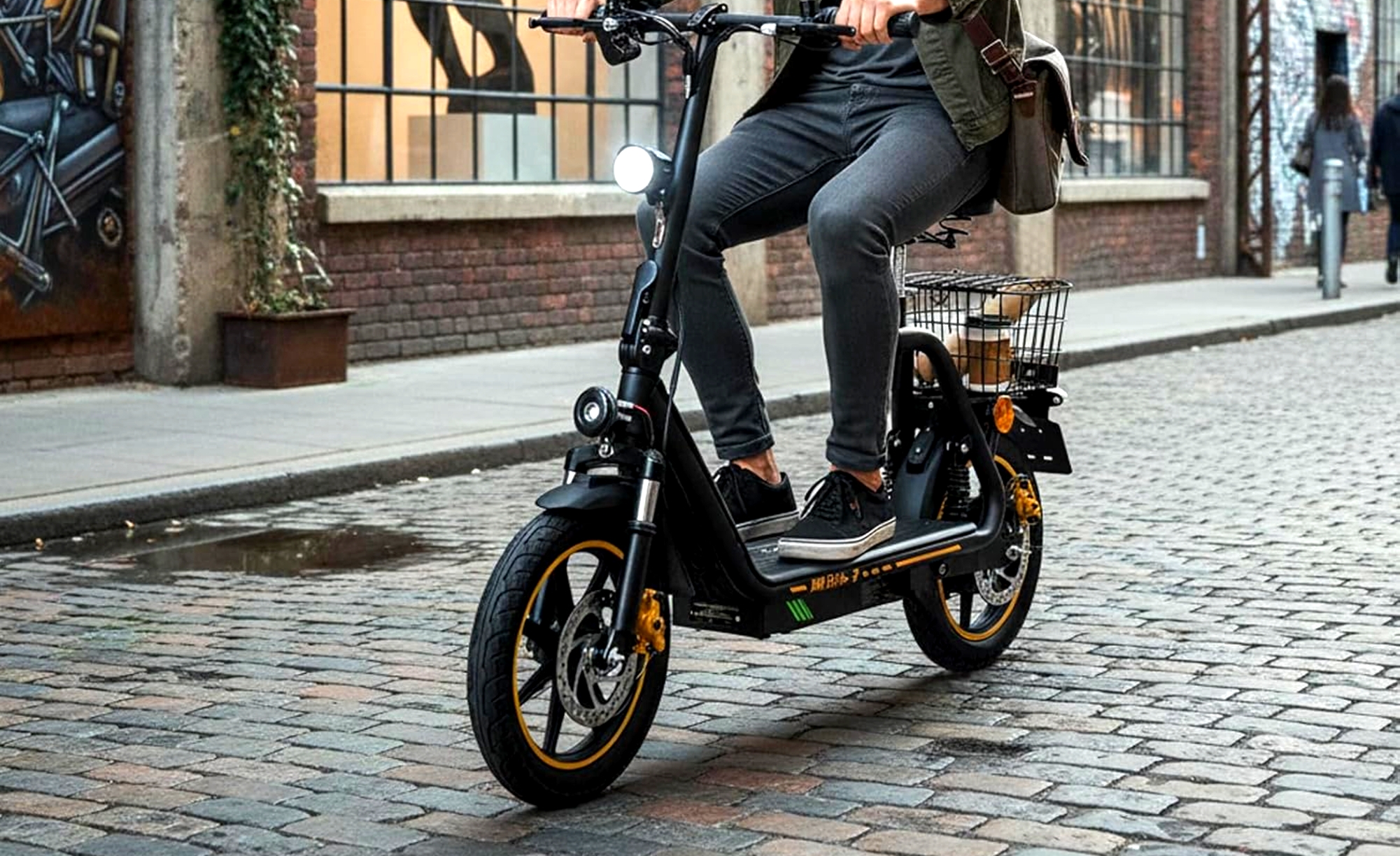 Los patinetes con asiento son legales, pero hay que saber la normativa (Foto: Amazon).