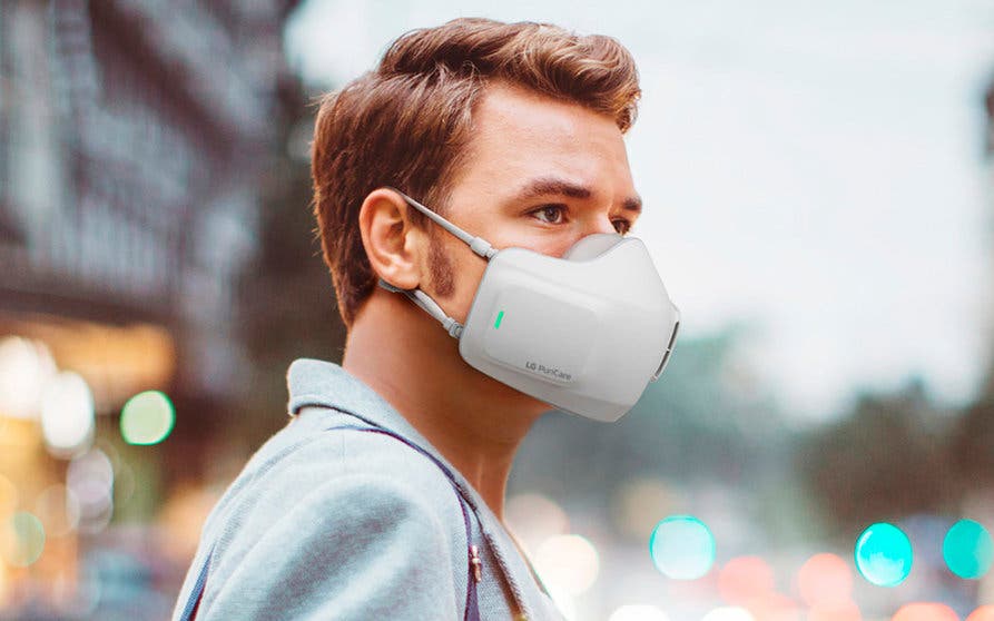  LG PuriCare Air Purifying Mask. 