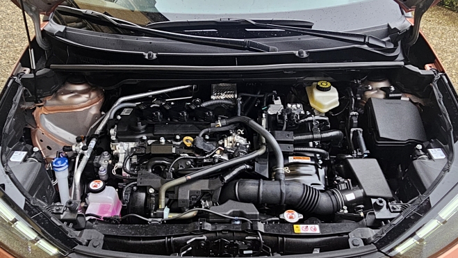 Toyota barato venta España gasta 3,8 litros gasolina motor irrompible híbrido (22)