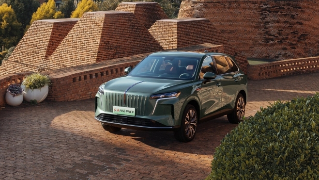 Hongqi HS6 PHEV Delantera