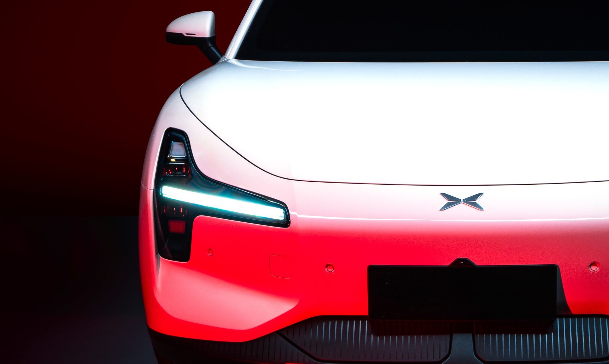 El fabricante chino socio de Volkswagen, Xpeng, podría traer a Europa su berlina eléctrica barata, el Mona M03, en 2027.