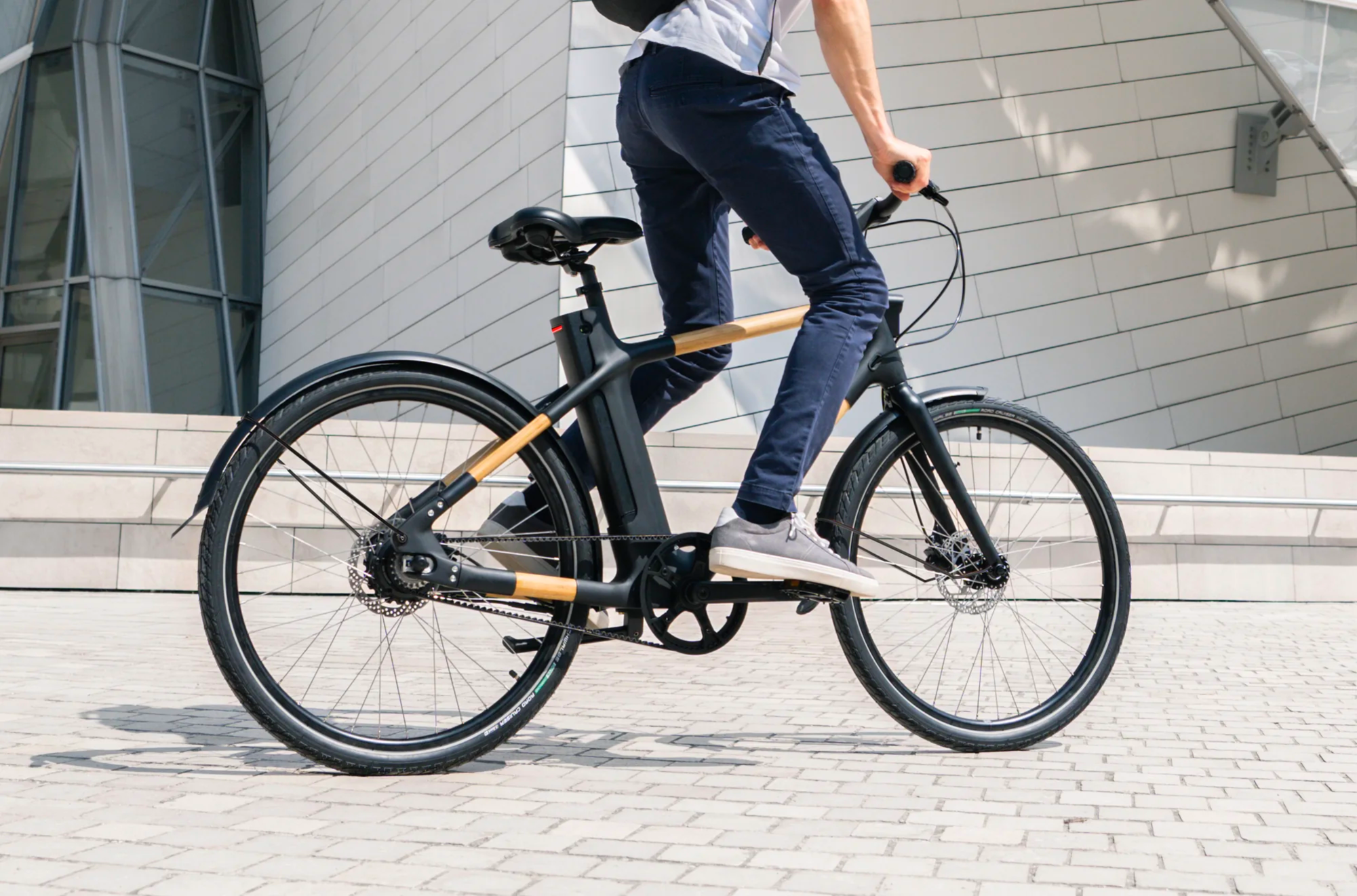 Bambú, fibra de carbono y aluminio reciclado se dan cita en estas eBikes (Foto: Mobiüs).