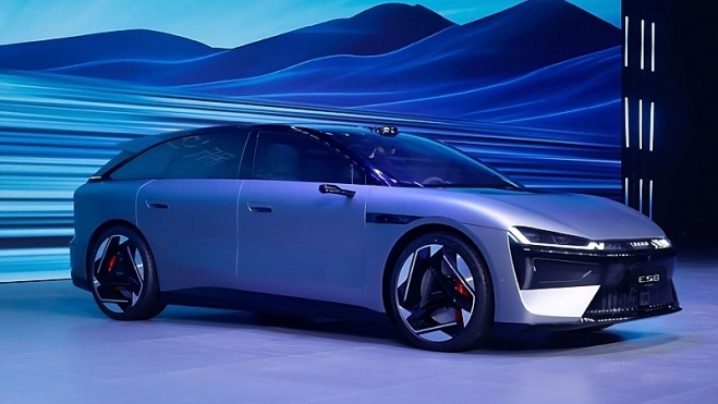 Chery Exeed ES8 1.000 km de autonomía tecnología baterías estado sólido berlina del dueño de OMODA y JAECOO llegar Europa