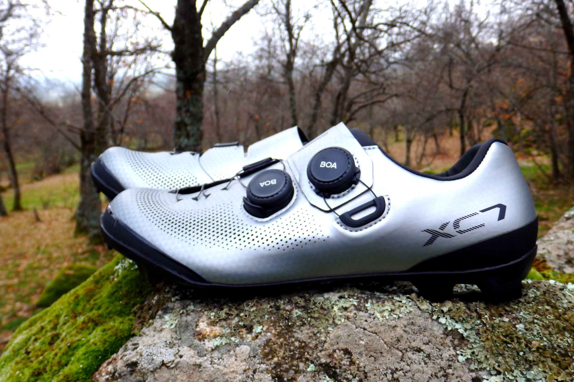 Estas zapatillas de Shimano pueden ser perfectas para nuestras eBikes de montaña (Foto: Híbridos y Eléctricos).