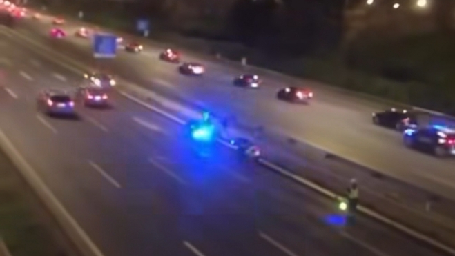 Guardia Civil peligro balizas V16 no se ven