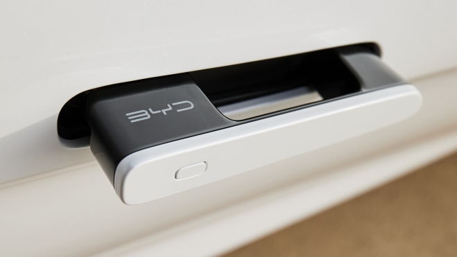 maneta puertas Tesla DGT EE.UU. accidentes mortales China quiere prohibir 2