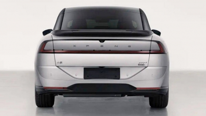 XPeng P7 EREV Trasera MITT