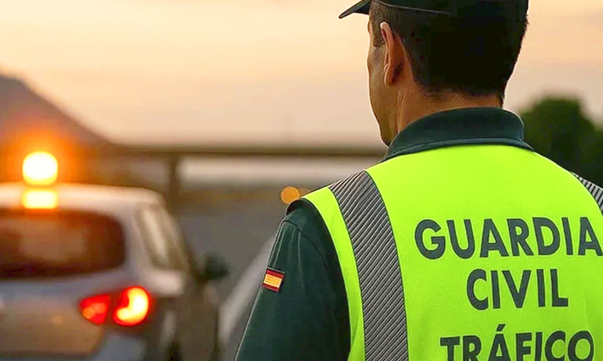 La DGT ha asegurado que no irá a la caza de quienes no tengan la baliza V16.