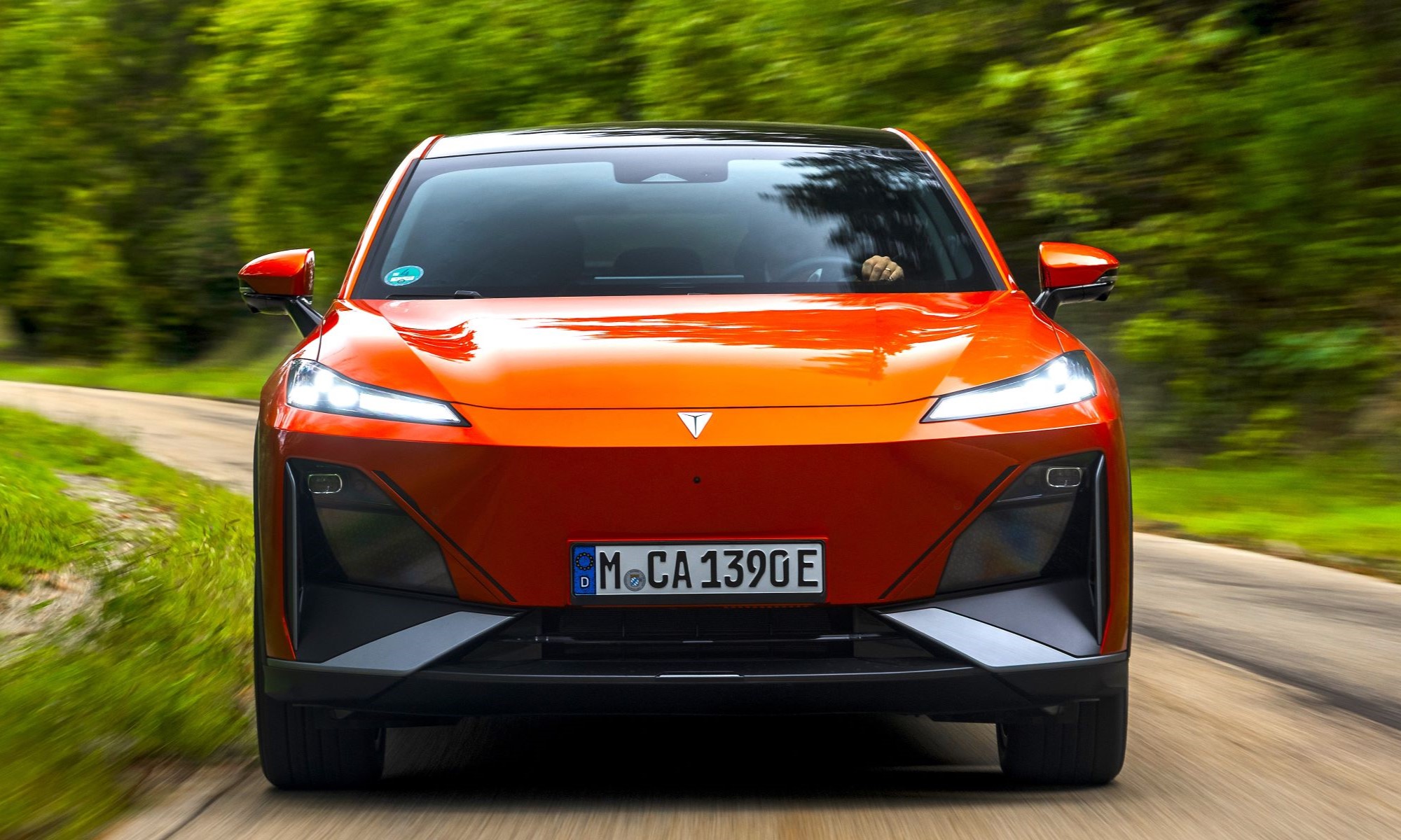 El Deepal S07, que llegará a España en unos meses, es la gran baza del fabricante socio de Mazda, que quiere lanzar otros 30 nuevos modelos.