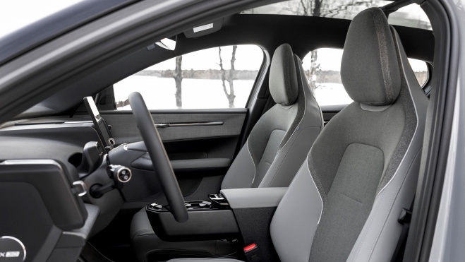 Volvo EX30 Cross Country (2) Volvo EX30 Cross Country (2)