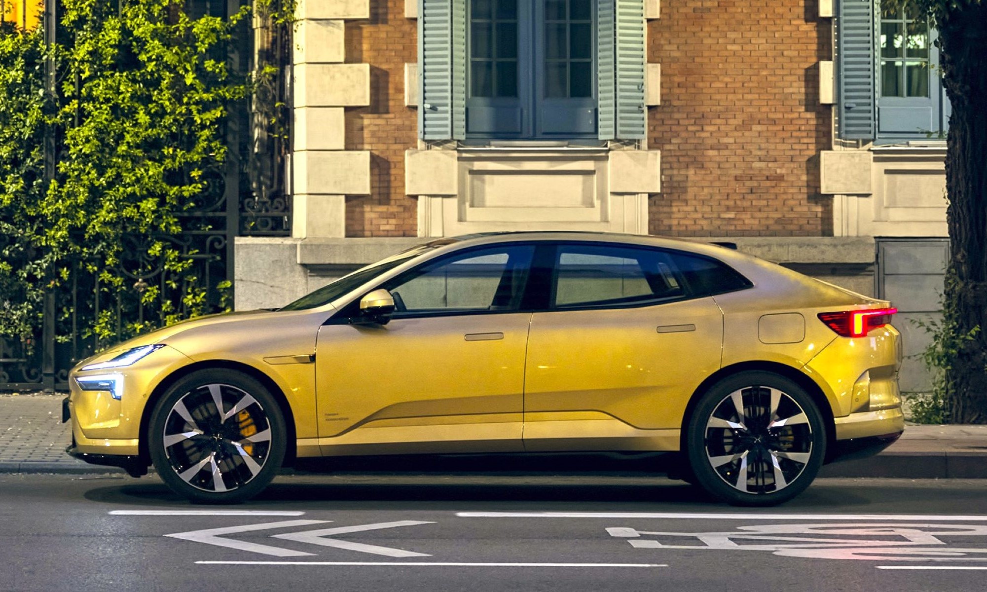 Lanzada en 2107 bajo el paraguas de Volvo, Polestar ofrece su SUV Coupé 4 en oferta hasta el próximo 28 de febrero de 2026.