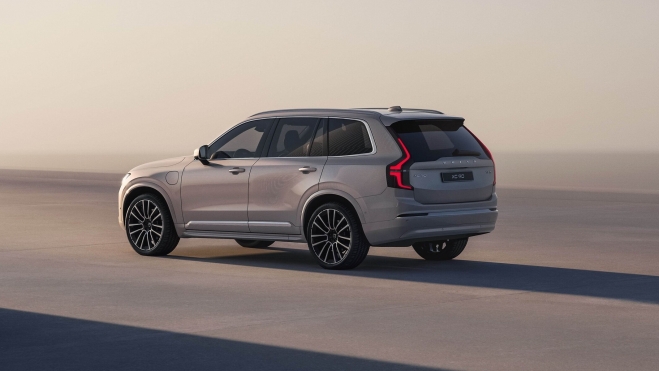 Volvo XC90 (4) (1)