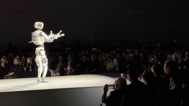 elon musk silencio robot humanoide hyundai rival tesla 1 elon musk silencio robot humanoide hyundai rival tesla 1