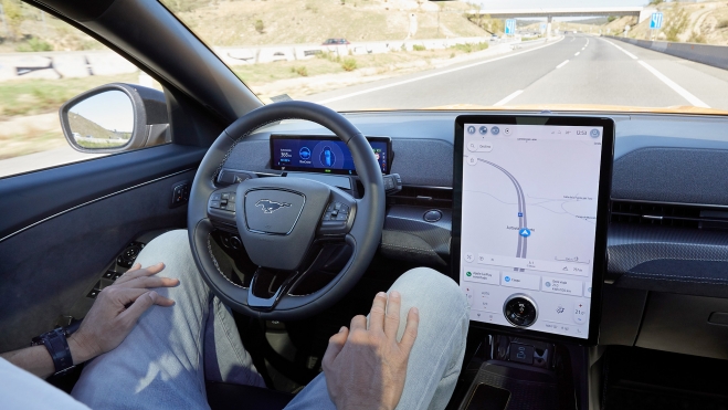 Ford introducirá su conducción autónoma Nivel 3 a partir del 2028.