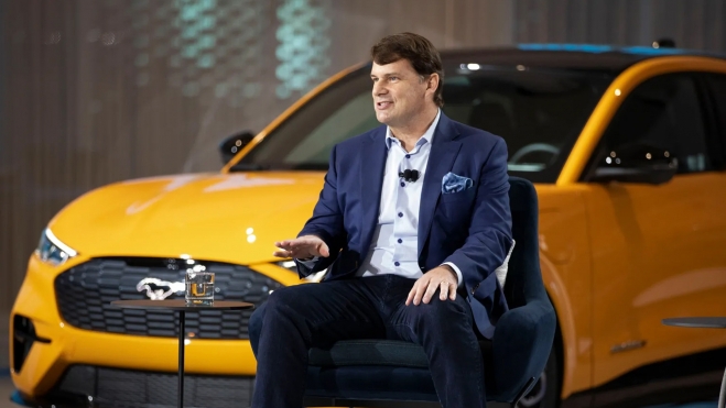 jim farley ceo ford sentencia harley davidson anclado pasado