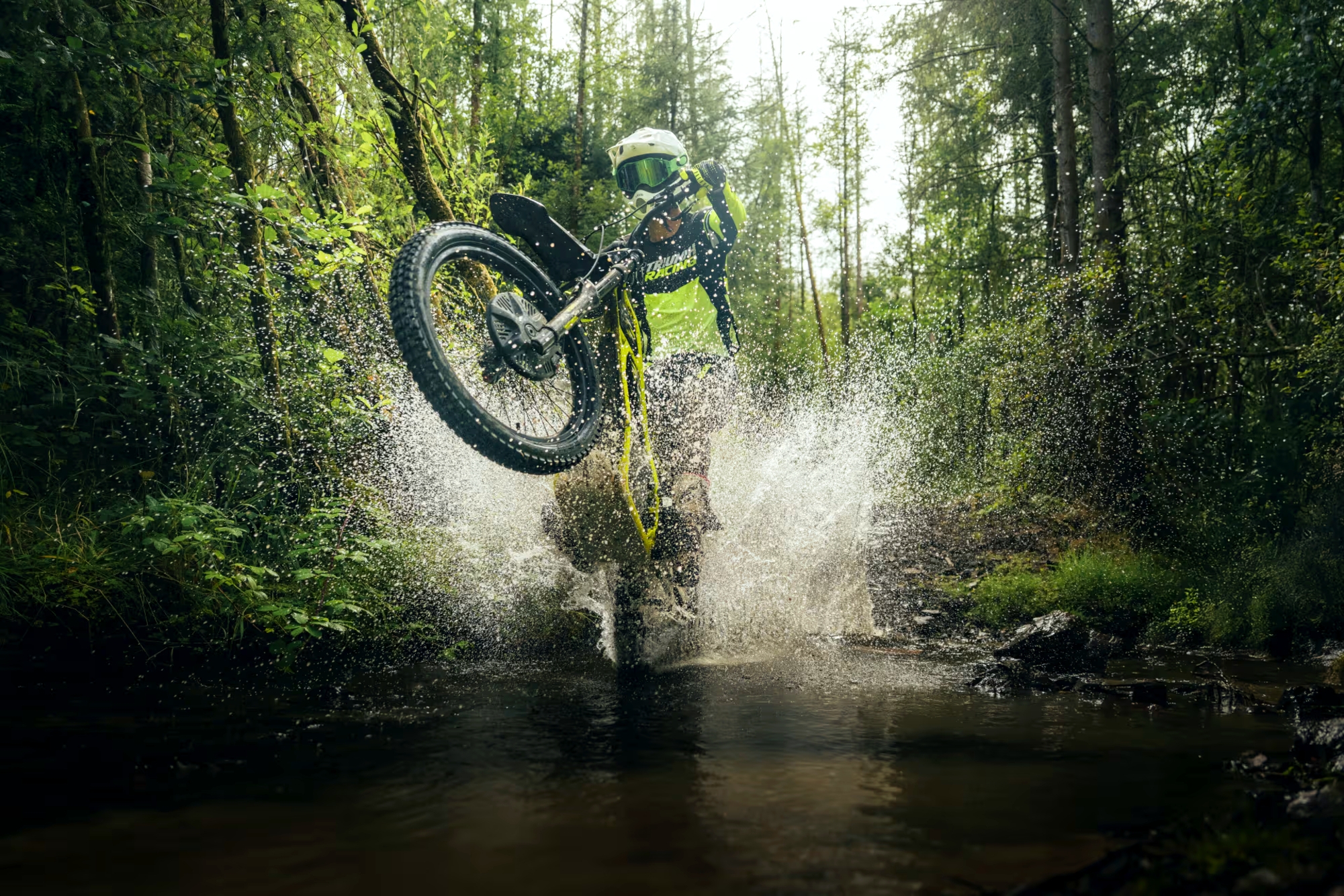 Las nuevas motos eléctricas de Triumph son de enduro (Foto: Triumph).