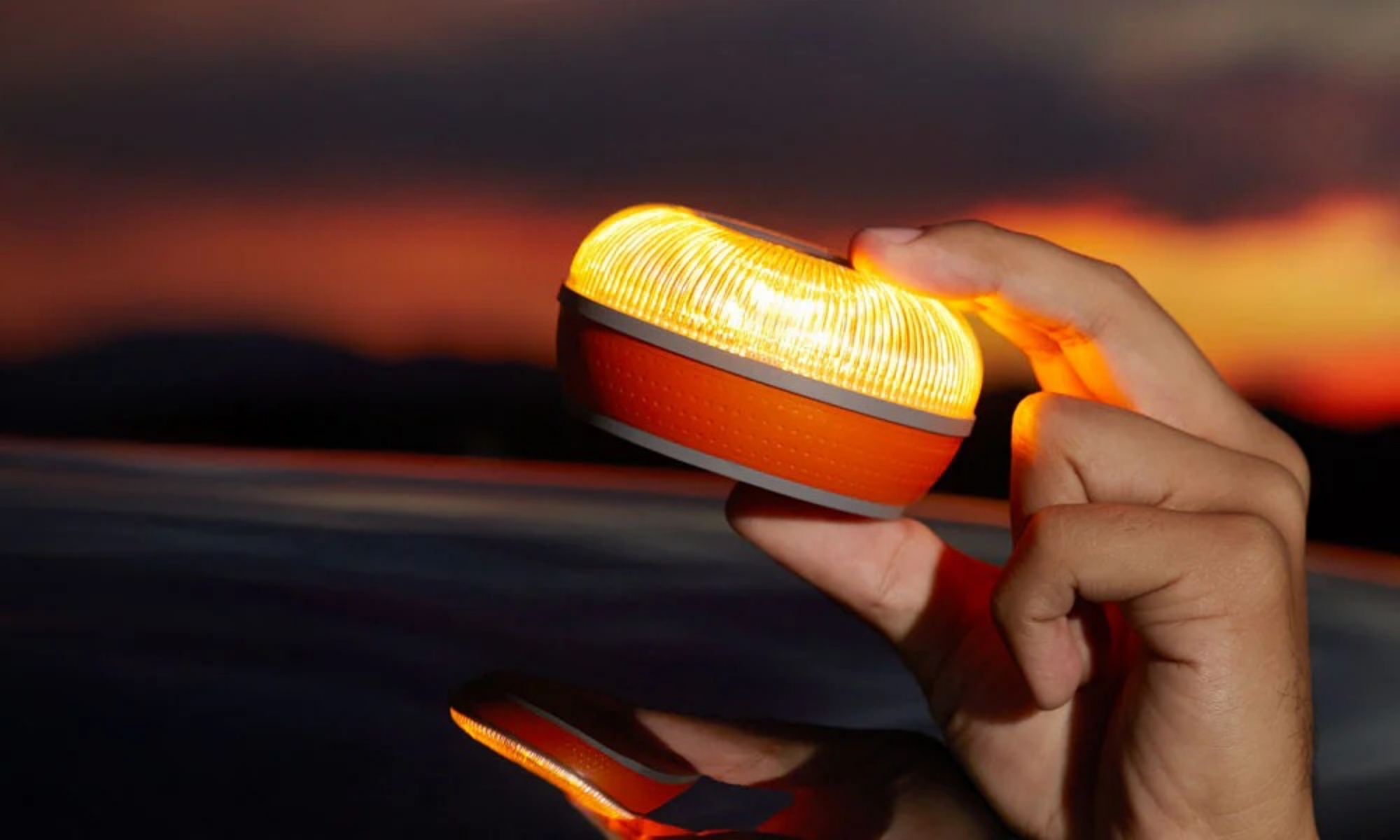 La baliza V16 se ha convertido en el regalo estrella de estas Navidades.