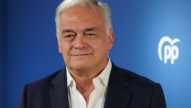 esteban gonzalez pons 300.000.000 euros balizas V16 DGT dinero Gobierno España