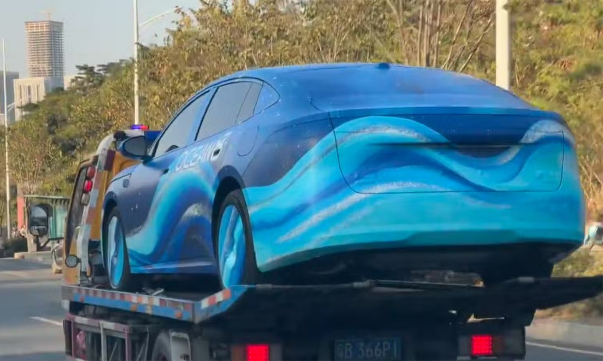 BYD no ha sido muy discreta al pasear su nueva berlina por las calles de China.