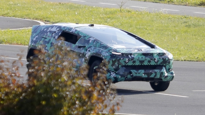 Ceer Foto Espia Delantera